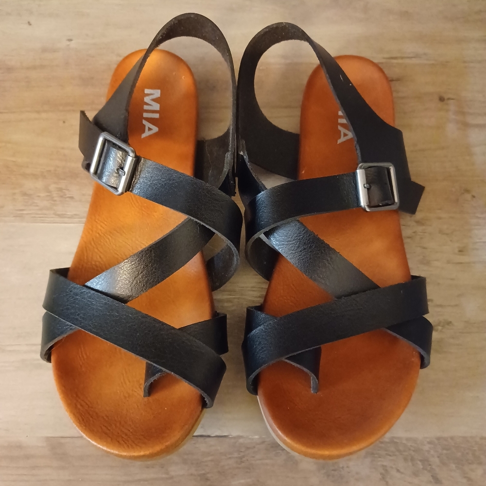 Mia Black Sandals 6.5M